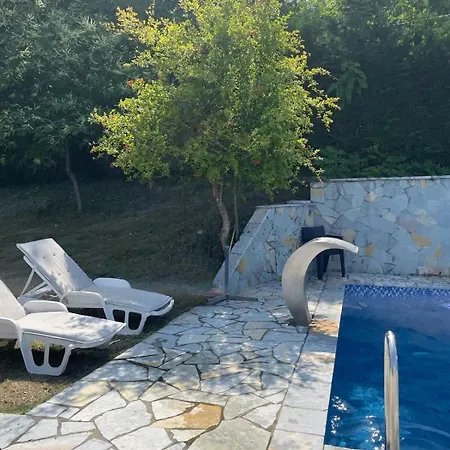 Village Getaway * Kalmet