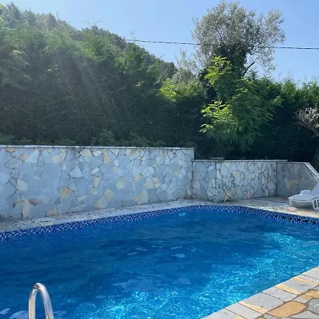 Feriehus Village Getaway *