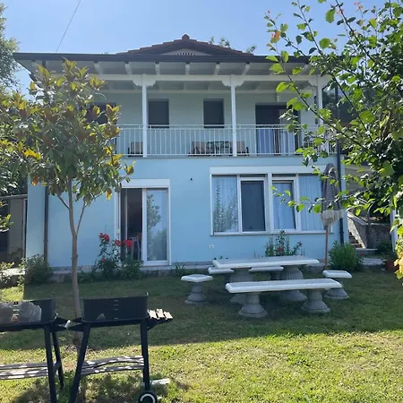 Village Getaway Holiday home